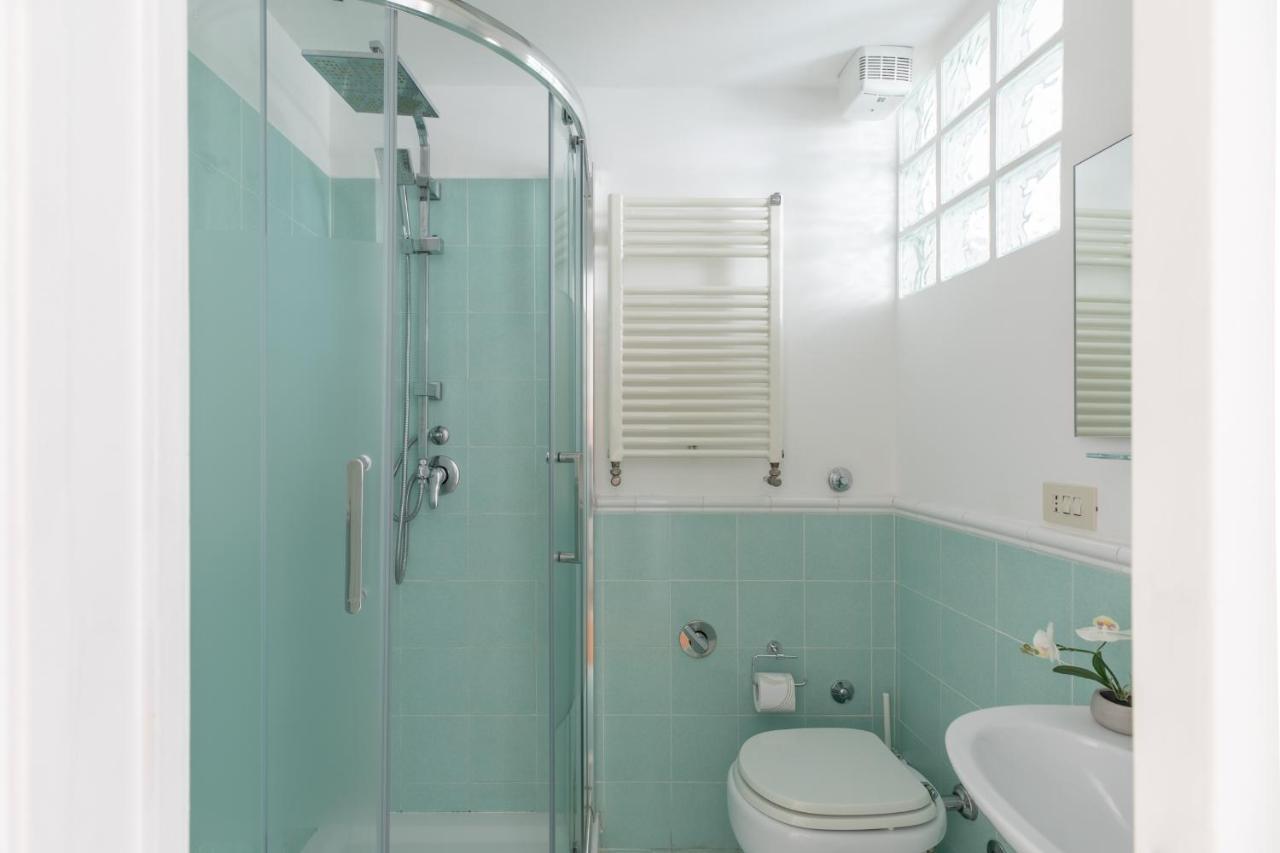 Iflat Elegant In 18th Century Palace Rom